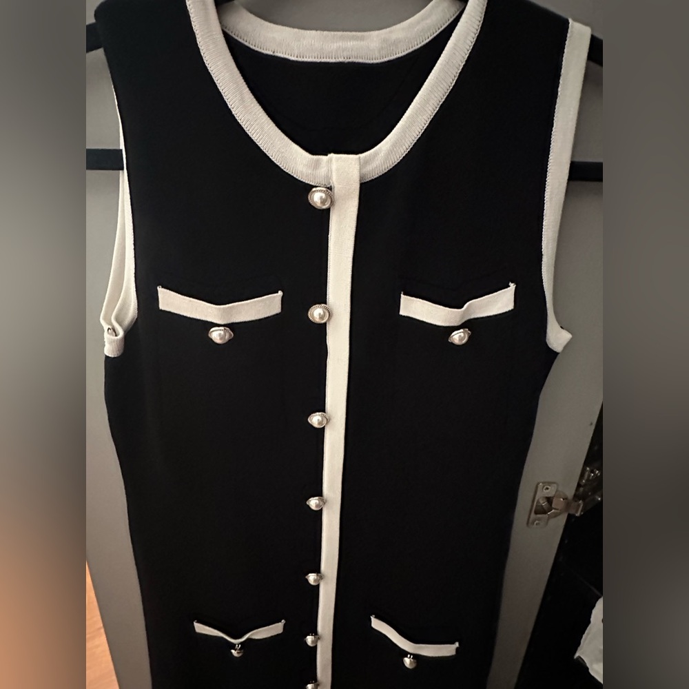 Black and White Sleeveless Dress